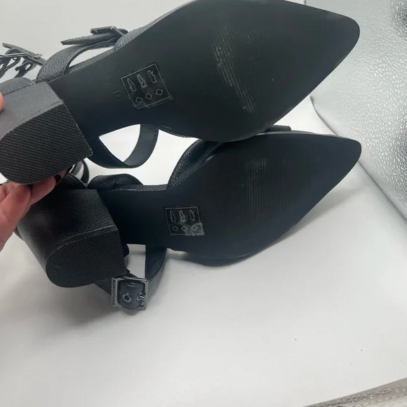 Enchantress Buckle Up Heel Size 10 - Picture 7 of 9